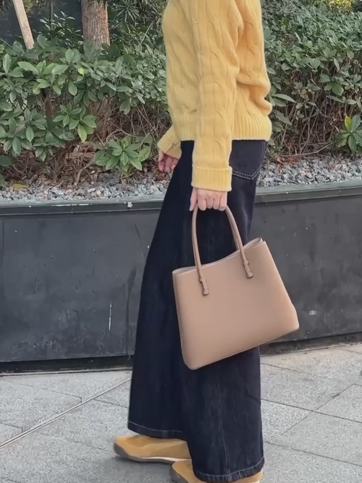 2026 Vintage Genuine Leather Large Capacity Crossbody Tote Bag for Women
